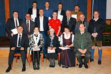 Ehrenzeichen der Marktgemeinde in Gold, Silber und Bronze wurden an verdiente Frankenburgerinnen und Frankenburger &uuml;berreicht. am Freitag, 15. April 2016