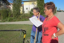 Lang ist die Liste der Blumen die Hannelore Seiringer und Gertrud Gro&szlig; anbauten. am Samstag, 23. April 2016