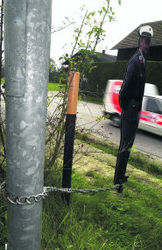 Entf&uuml;hrter Blechpolizist "Vinzenz" ist wieder daheim am Freitag, 19. November 2010