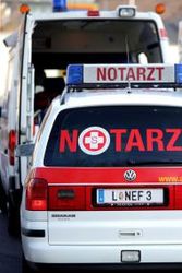 PKW stie&szlig; gegen Sattelkraftfahrzeug am Donnerstag, 22. Dezember 2011