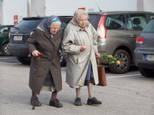 Die Nachbarn freuts - endlich wieder ein Lebensmittelgesch&auml;ft ums Eck am Dienstag,  4. Dezember 2012