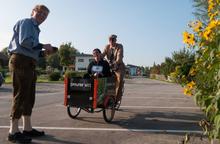 Aus gesundheitlichen Gr&uuml;nden pausiert hat Bettina Aichinger, sie lie&szlig; sich lieber chauffieren. am Montag, 30. September 2013