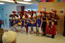 Die Kindergarde und ihr Prinzenpaar am Sonntag, 27. Januar 2013