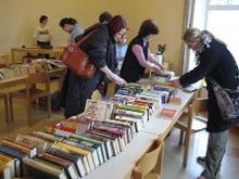 B&uuml;cherflohmarkt im Pfarrsaal am Freitag,  8. M&auml;rz 2013