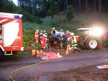 Gro&szlig;&uuml;bung - Verkehrsunfall am Sonntag, 13. Oktober 2013