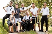 Herta bl&auml;st zum Frankenburger Marktfest am Dienstag, 19. Juli 2016