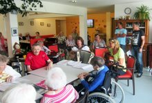 Singstunde im Altenheim am Donnerstag, 21. Juli 2016