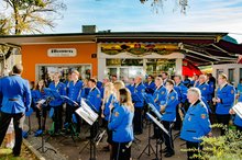 Die Frankenburger Marktmusik in Linz (Foto: Marktmusik Frankenburg) am Sonntag,  2. Oktober 2016