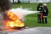 Feuerl&ouml;scher&uuml;berpr&uuml;fung & Brandschutz&uuml;bung am Donnerstag, 13. Juni 2019