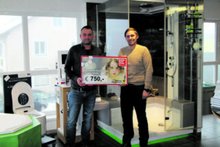 P&ouml;llmann spendet f&uuml;r den kleinen Fynn am Donnerstag, 23. Dezember 2021, Copyright siehe www.meinbezirk.at