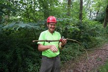 Christian Niedermayr pflegt 700 B&auml;ume am Freitag, 18. August 2023, Copyright siehe www.meinbezirk.at